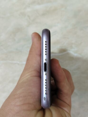 Apple iPhone: IPhone 11, 64 GB, Face ID — 9