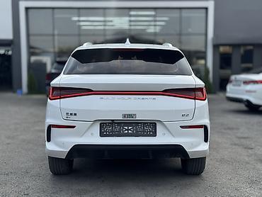 BYD: BYD E2: 2024 г., Автомат, Электромобиль, Хэтчбэк — 4