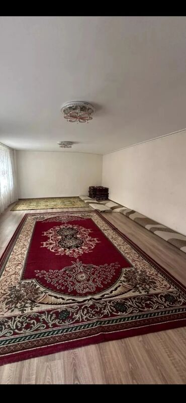 дом комсомольское: 55 м², 3 комнаты, Парковка, Забор, огорожен