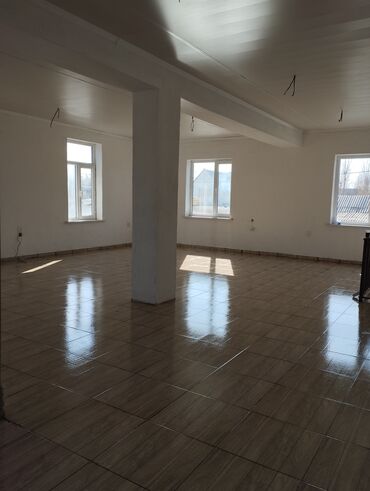 Недвижимость: Сдаю помещение 170 кв м под швейный цех,или любой бизнес. г.Бишкек/ж/м