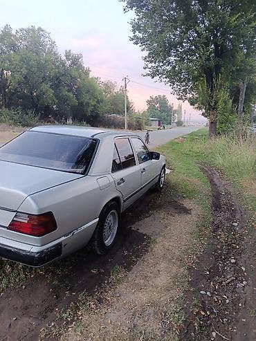 210 cdi: Mercedes-Benz W124: 1989 г., 2.6 л, Механика, Бензин, Седан — 2