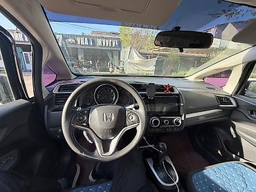 Honda: Honda Fit: 2017 г., 1.5 л, Вариатор, Бензин, Хэтчбэк — 4