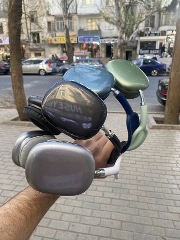 bt fm modulator: Mağaza bağlanır mallar maya dəyərinə satilir 10Azn✅ ✅Airpods Max ✅P9