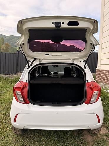 Chevrolet: Chevrolet Spark: 2018 г., 1 л, Вариатор, Бензин, Хэтчбэк — 5