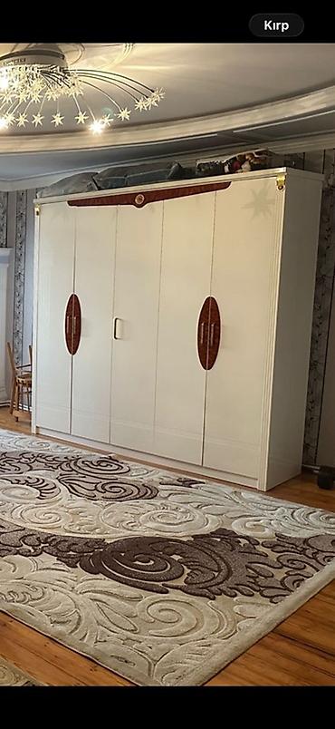 skaf satilir: Şkaf satılır. Şəkildə göründüyü kimi təmizdir. Heç bir problemi — 1