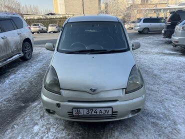 Toyota: Toyota Funcargo: 2002 г., 1.3 л, Автомат, Бензин