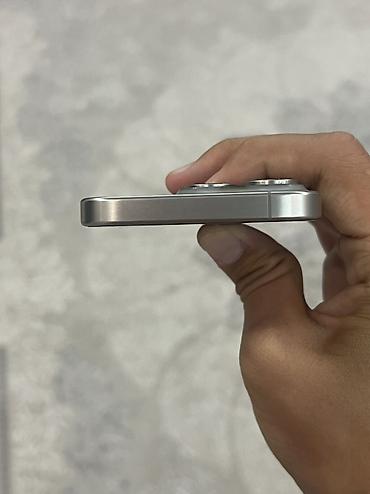 iphone 2 sim: IPhone 15 Pro, Б/у, 256 ГБ, Natural Titanium, Наушники, Защитное стекло, Чехол, 87 % — 5