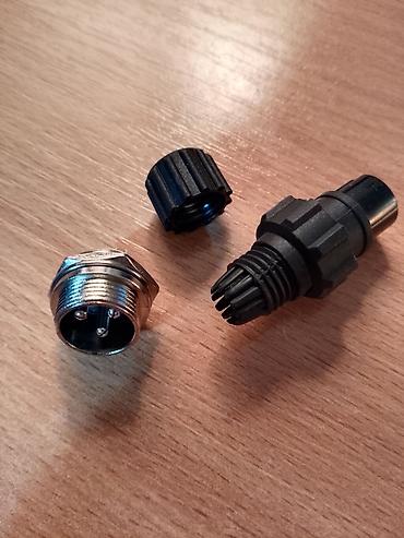 box za kljuceve: Avionski konektor, plastično kućište, 3 pina, navok za pričvršćenje — 4