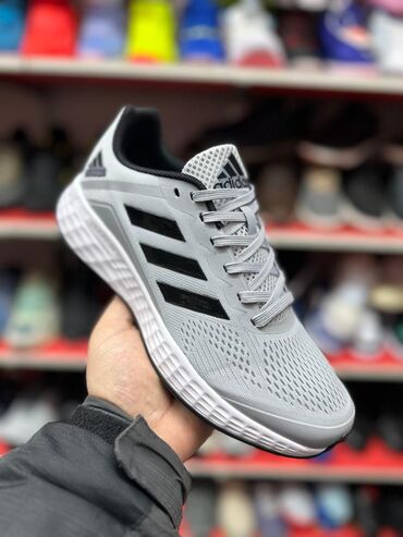 Кроссовки и спортивная обувь: Мужские кроссовки, 39, Adidas, Новый, цвет - Серый, Бесплатная доставка