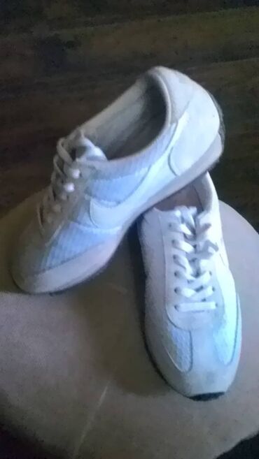 crocs beograd: Patike, Nike, veličina - 40