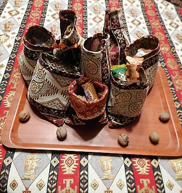 ароматизаторы в машину: Qədimi arnamentlərlə işlənmiş novruz torbası satılır. Əl işidir — 3