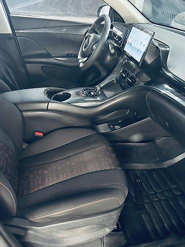 тойота bz4: BYD E2: 2023 г., Автомат, Электромобиль, Кроссовер — 5