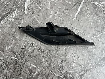 Бампер и комплектующие: Накладка на бампер Toyota, Б/у, Оригинал — 6