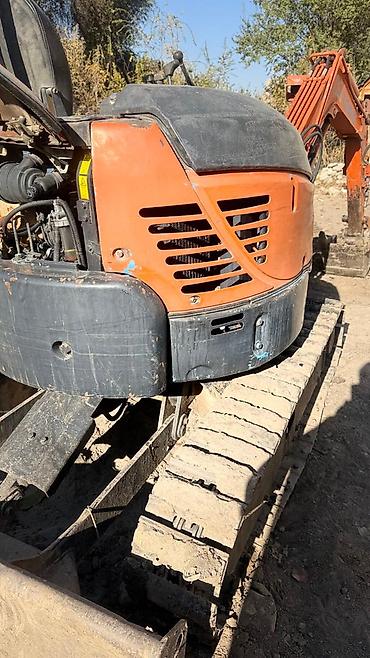 3 uzt: Экскаватор, Hitachi, 2005 г., Гусеничный — 6