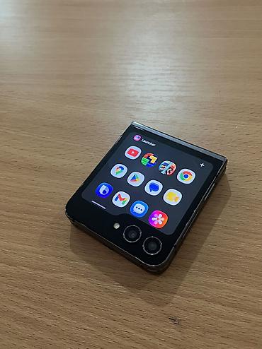 16 mini: Samsung Galaxy Z Flip 5, 256 GB, rəng - Qara — 2