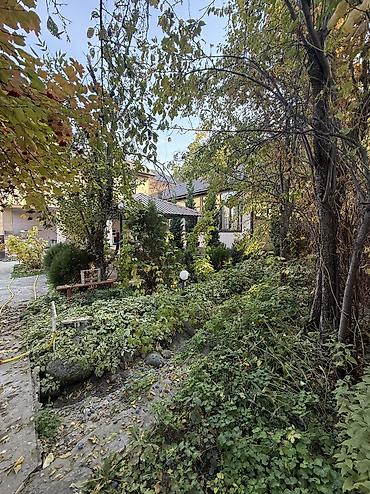купить дачу в районе г бишкек: 4 комнаты, 200 м², 10 соток, Электричество, Горячая вода, Холодная вода — 10