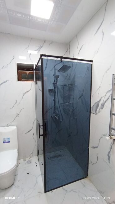 Duş kabinaları, arakəsmələr: Arakəsmə, Künc üçün — 18