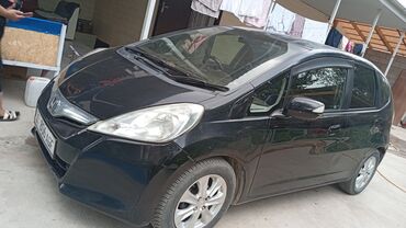 полировочный машина: Honda Fit: 2011 г., Гибрид, Хэтчбэк