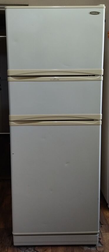 Холодильники: Холодильник LG, Б/у, Трехкамерный, No frost, 67 * 175 * 60