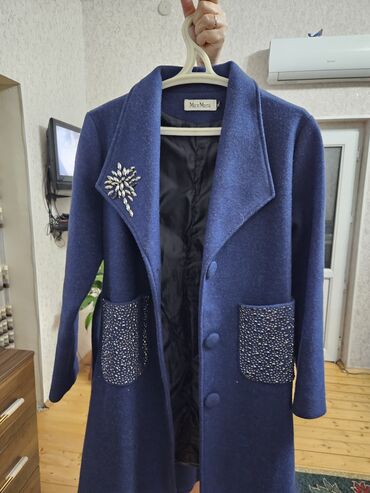 деми пальто новый: MaxMara qadın palto - Rəng: dərin göy - Klassik enli yaxalıq, düz