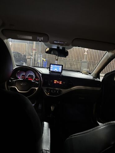 Kia: Kia Morning: 2015 г., 1 л, Бензин — 9