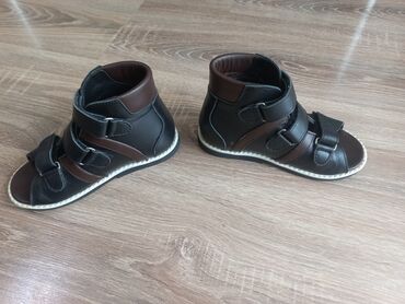 детская обувь светящаяся подошва: Uşaq üçün ortopedik sandal cütü - Model: yüksək boğazlı, açıq burunlu