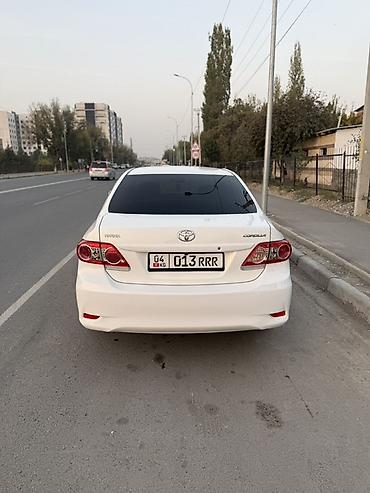 Toyota: Toyota Corolla: 2010 г., 1.6 л, Механика, Бензин, Седан — 4