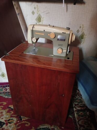 Tikiş maşınları: Tikiş maşını İşlənmiş,Elektromexaniki, 5 saplı, Ünvandan götürmə — 2