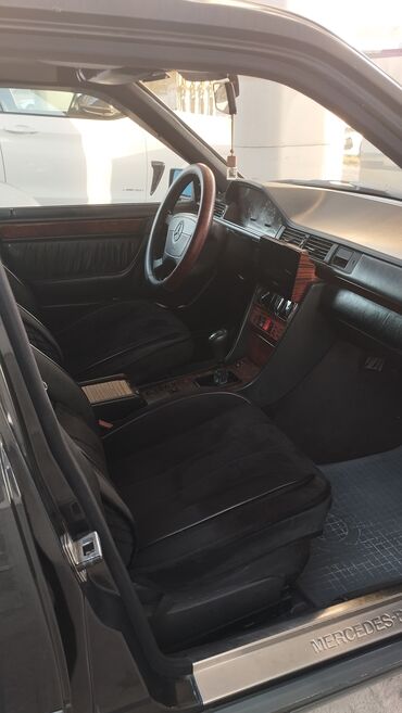 Mercedes-Benz: Mercedes-Benz W124: 1990 г., 2.3 л, Механика, Бензин, Седан — 4