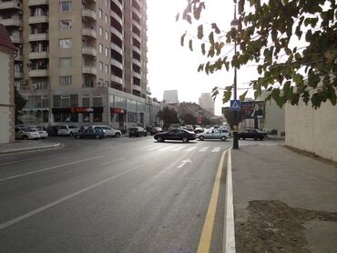 ЛуАЗ: Təcili Xətai rayonunda ; "Yeni Hayat" tikili komplesin yaxınlığında
