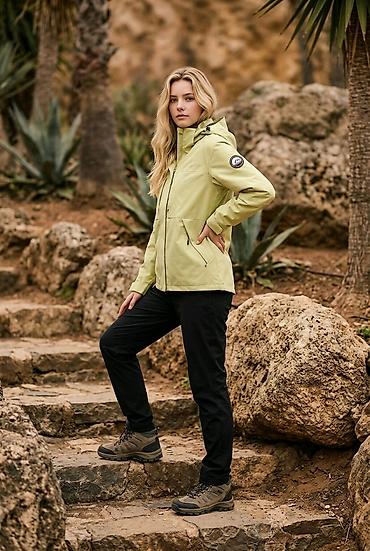 Демисезонные куртки: Лёгкость, стиль и защита в одном образе 😍 Та самая ветровка, которую — 1