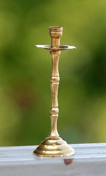 Sveće i svećnjaci: Antikvarni mesingani svećnjak. Elegantan mesingani svećnjak — 2