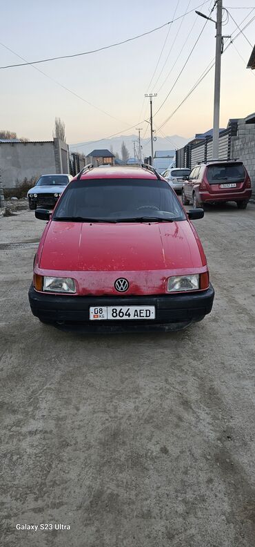 Volkswagen: Volkswagen Passat: 1993 г., 1.8 л, Механика, Бензин, Универсал