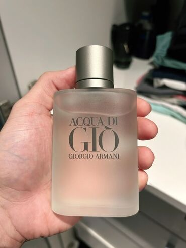 Salam istenilen 50ml parfum 19.99 manatdir qlaiciligi minimum 1 gundur