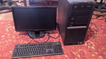 Masaüstü kompüterlər və iş stansiyaları: Desktop fujitsu + monitor + klaviatura Tam istək vəziyətdə . Cpu xeon