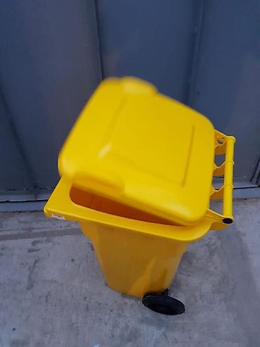 Tullantı qabları: Zibil qablari satilir Her biri yenidir 50 lt 35 azn. 60 lt 45 azn — 10