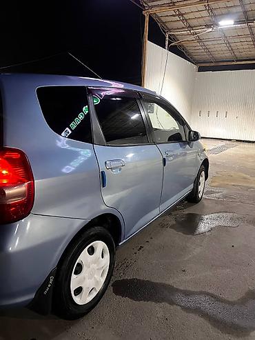 subaru legacy b3: Honda Fit: 2002 г., Механика, Бензин, Хэтчбэк — 5