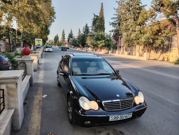 tap az traktorlarin satisi: Mercedes-Benz C 240: 2.4 l | 2003 il Sedan