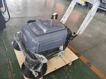 Другое оборудование для бизнеса: Продам новое оборудование для клининга больших помещений. Две — 8