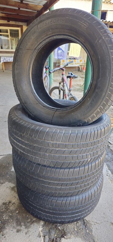 ленд ровер дефендер: Шины 285 / 60 / R 18, Всесезонная, Б/у, Комплект, Michelin