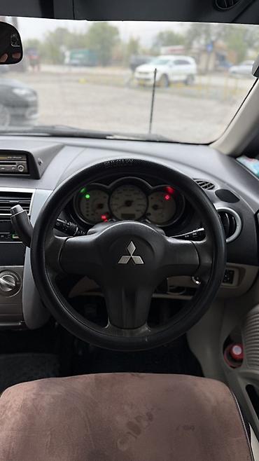 shevrolet lacetti: Mitsubishi Colt: 2003 г., 1.3 л, Вариатор, Бензин, Хэтчбэк — 5