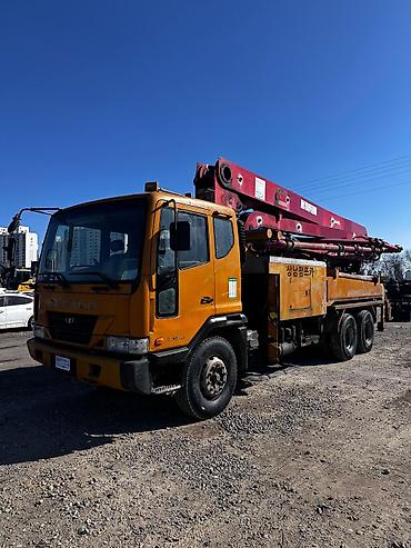 Бетононасосы: Бетононасос, Daewoo, 2003 г., 40-60 м — 1