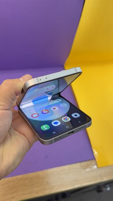 Samsung: Samsung Galaxy Z Flip 6, Б/у, 512 ГБ — 2