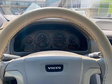 audi a7: Volvo S80: 2.4 l | 2002 il 290 km Sedan — 7