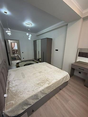 Долгосрочная аренда квартир: 3 комнаты, С мебелью полностью — 4