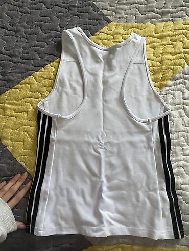 kohne adidas: Ağ rəngli idman maykası/singlet - Sinədə kiçik loqo detayı - Yan — 2