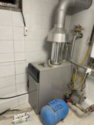 Монтаж и замена сантехники: Здравствуйте друзья. предлагаем услуги сантехник простыми словами — 9