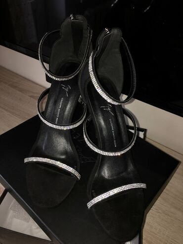 туфли мужские итальянские бу: Туфли 39, цвет - Черный