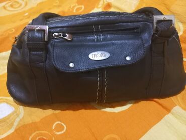 torba za laptop: Mona torba,nošena,100% koža
