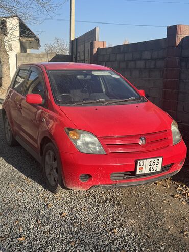 Toyota: Toyota ist: 2003 г., 1.3 л, Автомат, Бензин, Хэтчбэк